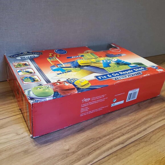 Chuggington Die-Cast Fix & Go Repair Shed Action Playset with Brewster Engine - Picture 3 of 5